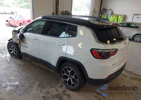 2025 Jeep Compass Limited 4X4 из США, поврежденный, VIN 3C4NJDCNXST571910